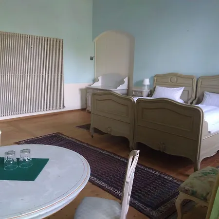 Vendégház Ferienzimmer Im Schloss Burgpreppach