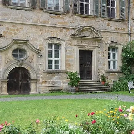 Ferienzimmer Im Schloss Vendégház