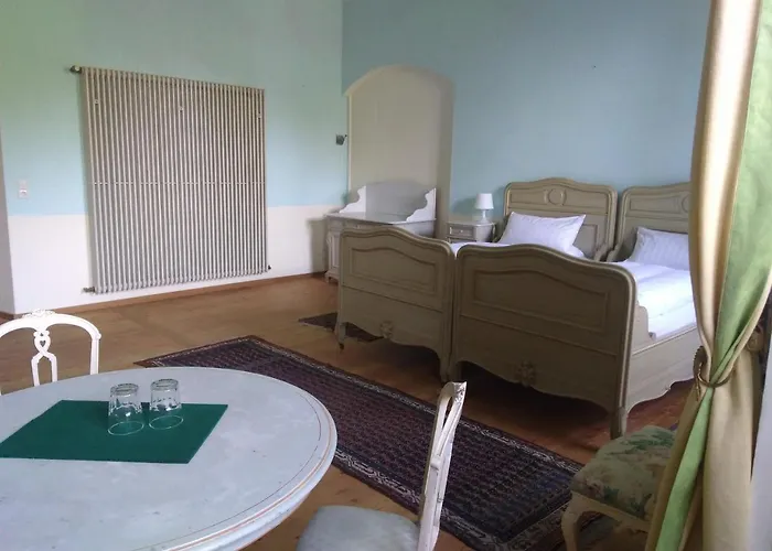 Ferienzimmer Im Schloss